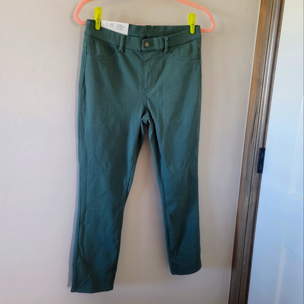 Uniqlo Ultra Stretch Cropped Leggings Pants